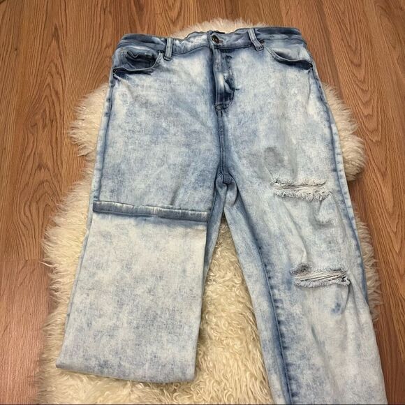 Kendall + Kylie Iconic High Rise Acid Wash Straight Leg Jeans 13/31 - Picture 2 of 6